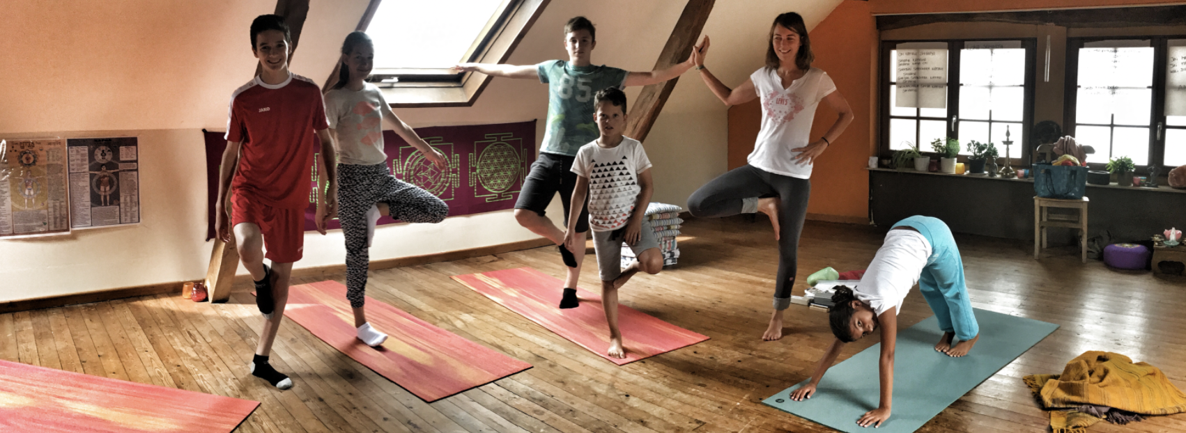 Shantaram Yoga - Kids workshop yogafest 2017