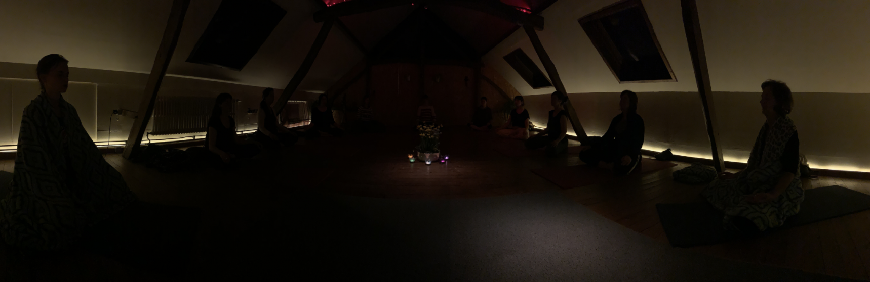 Shantaram Yoga Shala - Meditation class